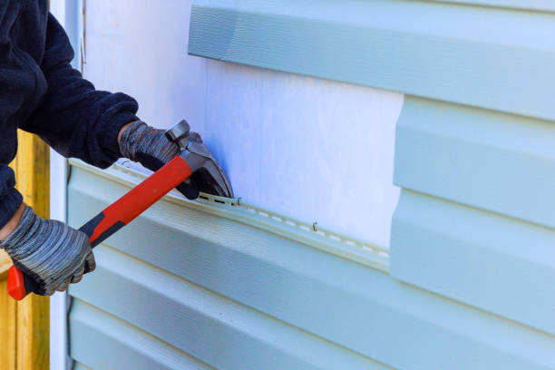 Reliable Emergency Siding Repair contractor in Sandy Spring, MD by Squared Siding